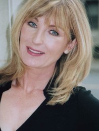 Anne Flosnik